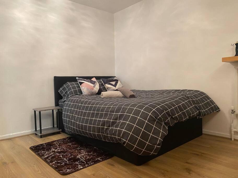 2 Bedroom Flat Camberwell Grove Londra Dış mekan fotoğraf