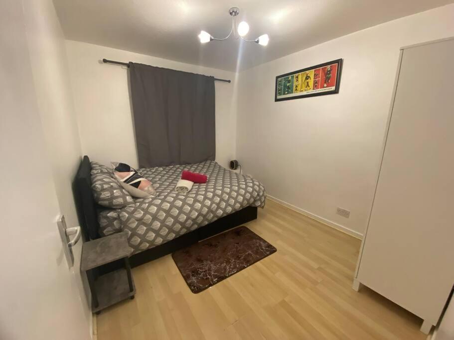 2 Bedroom Flat Camberwell Grove Londra Dış mekan fotoğraf