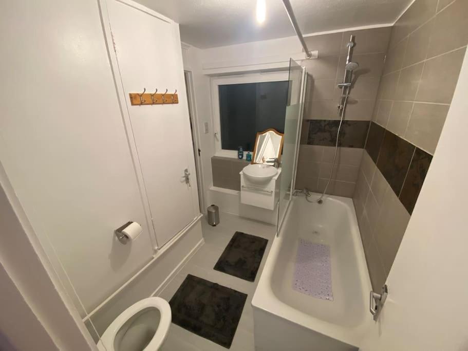 2 Bedroom Flat Camberwell Grove Londra Dış mekan fotoğraf