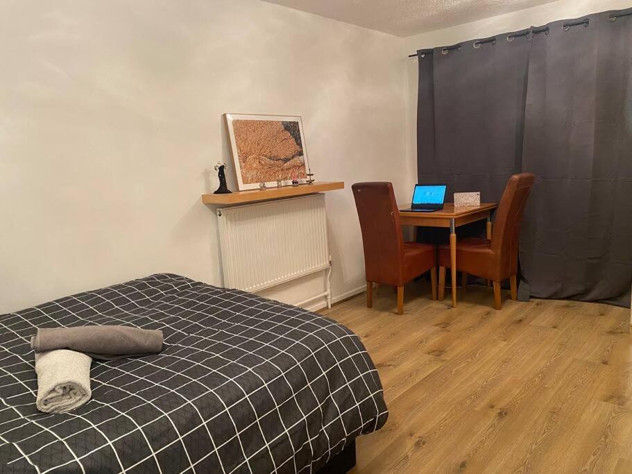 2 Bedroom Flat Camberwell Grove Londra Dış mekan fotoğraf